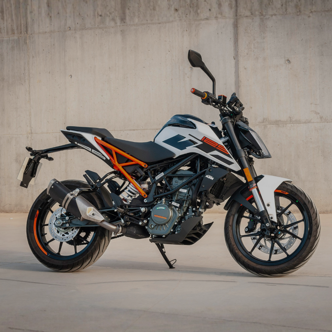 MOTOS